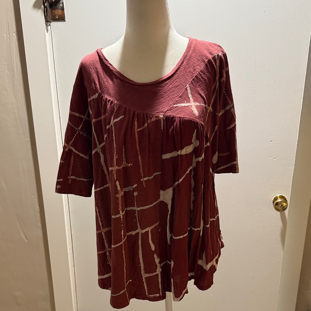 Elegant Maroon Patterned Short Sleeve Top